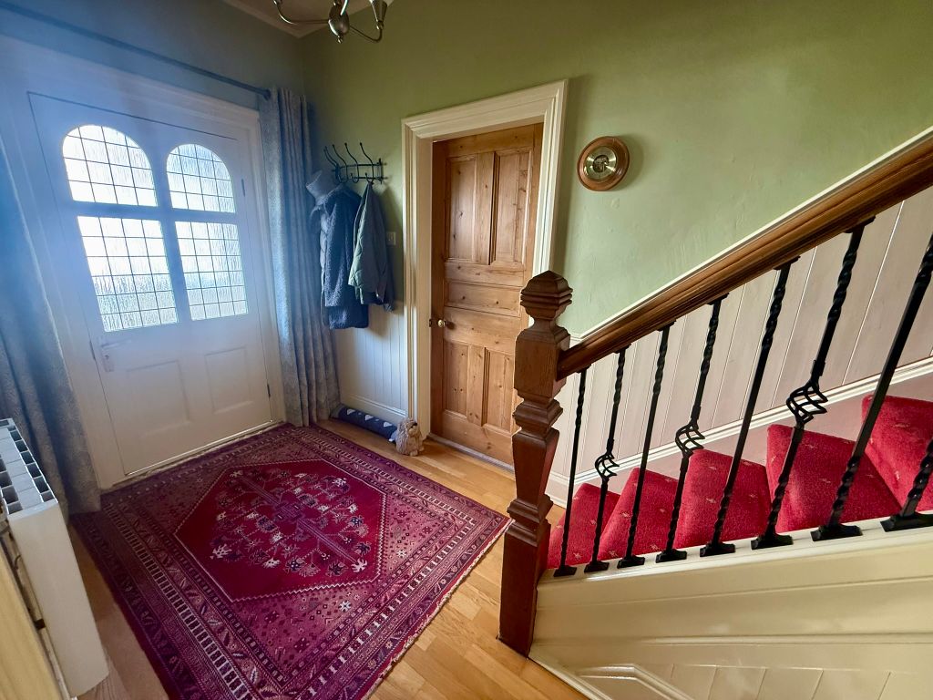 Property photo 2 of 35