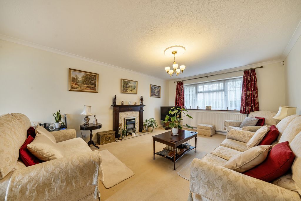 Property photo 3 of 21 1430563-21-69B844...