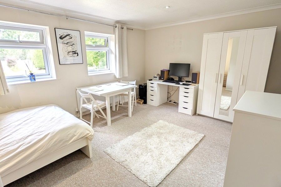 Property photo 2 of 6