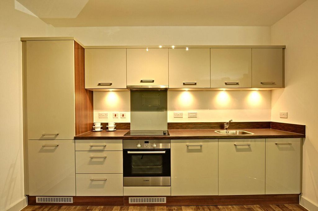 Property photo 1 of 3