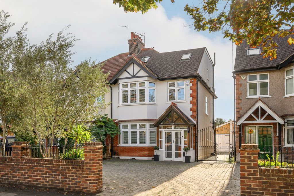 Property photo 3 of 19 Picture No. 20