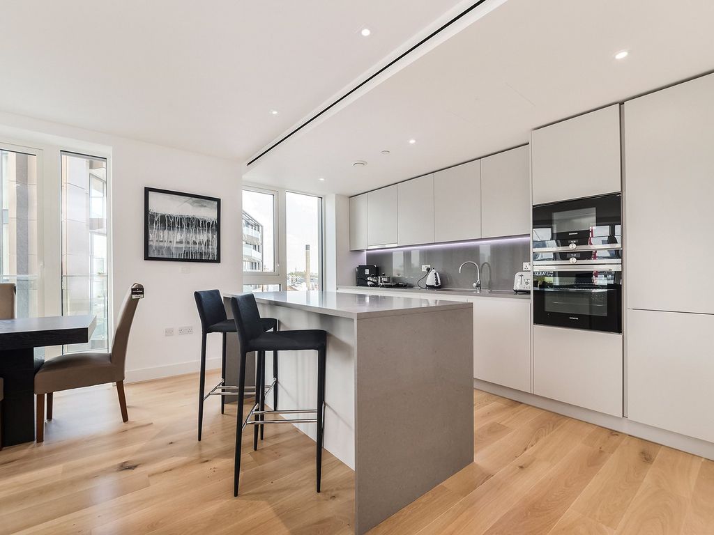 Property photo 3 of 13 Vaughan Way