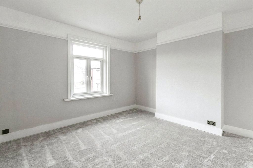 Property photo 3 of 11 Picture No. 08