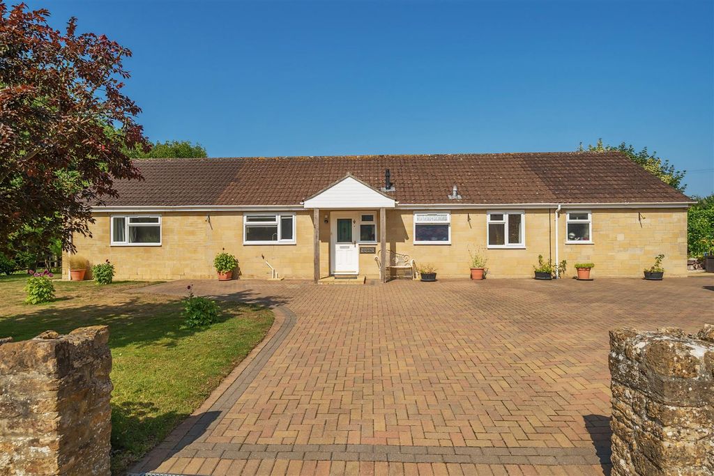 Property photo 1 of 22