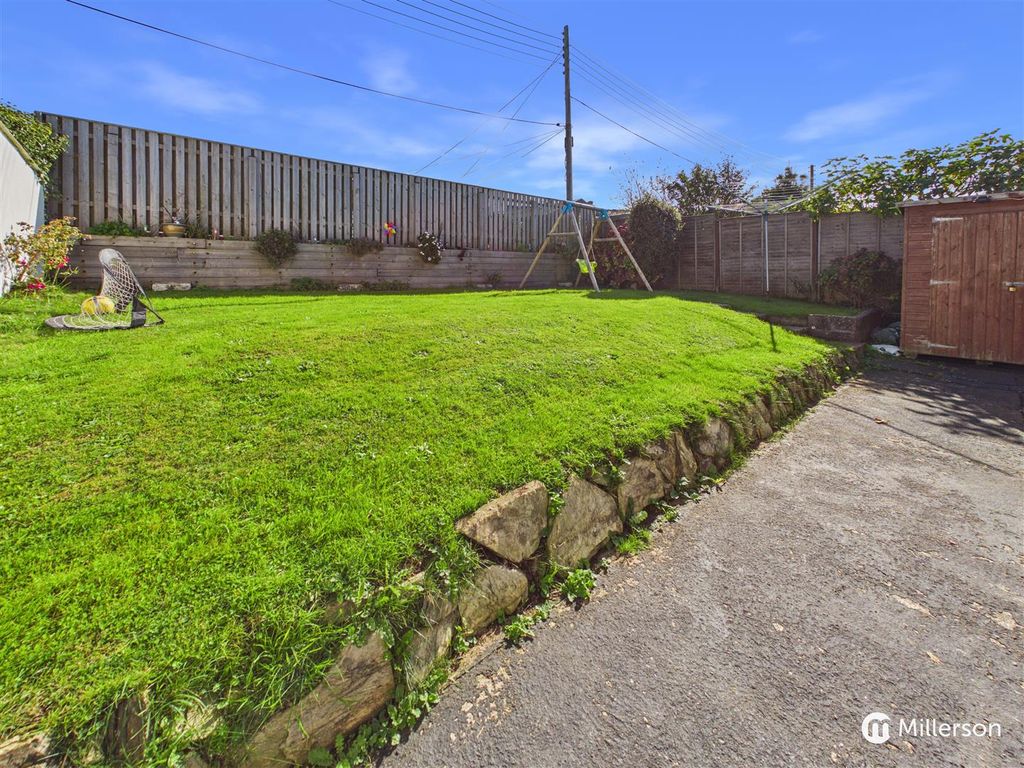 Property photo 3 of 14 Cam05092G0-Pr0270-Still001.Jpg