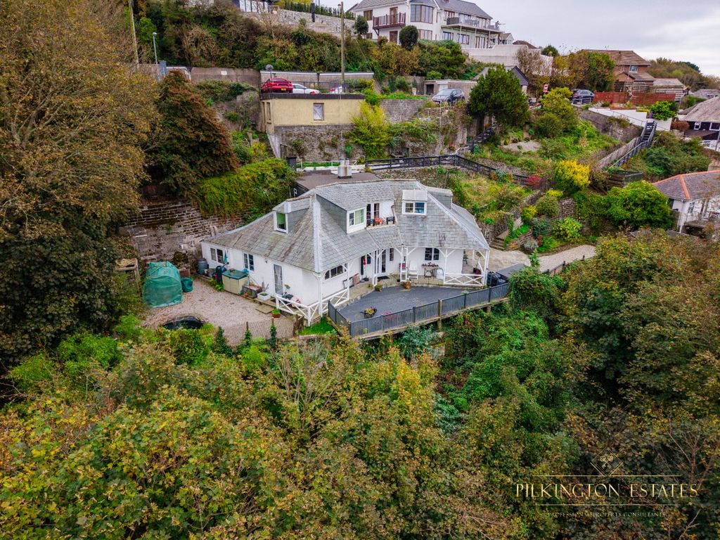 Property photo 1 of 27 4591010