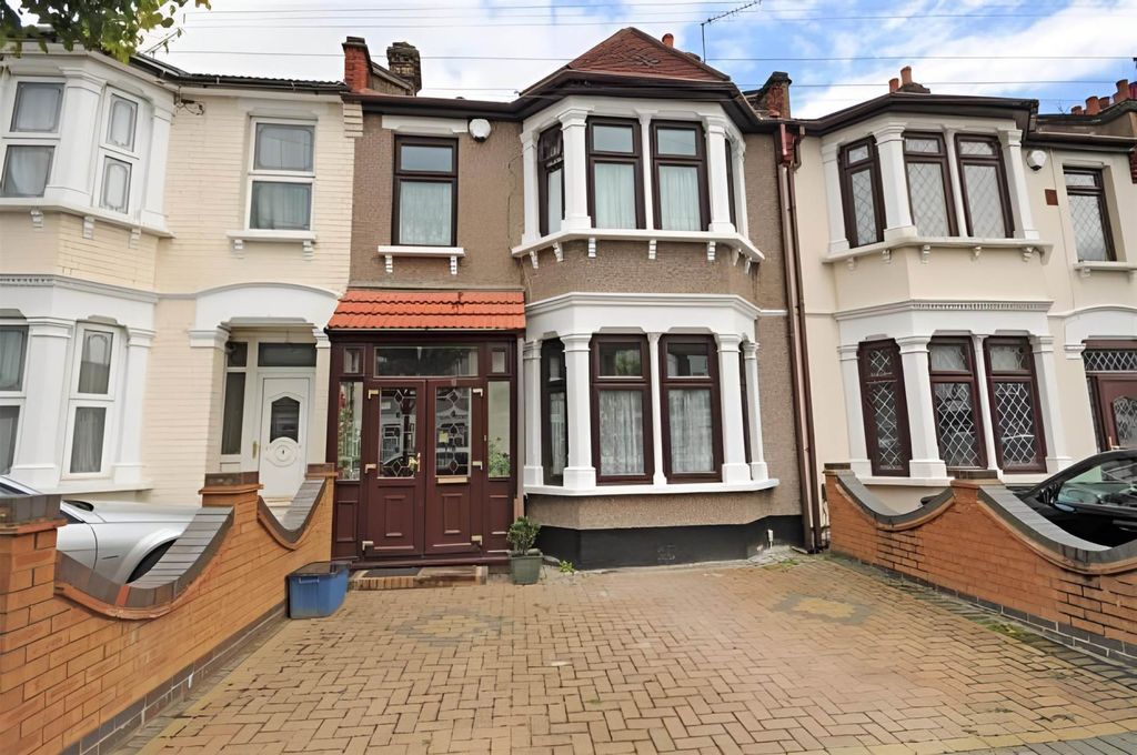 Property photo 2 of 14