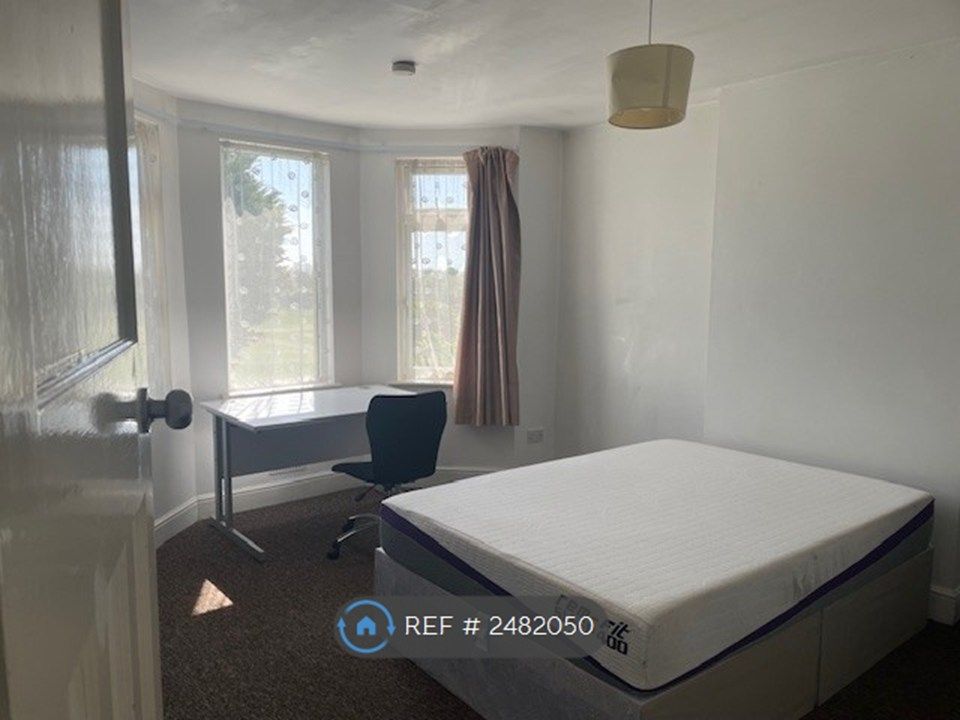 Property photo 1 of 3 Double Bedroom