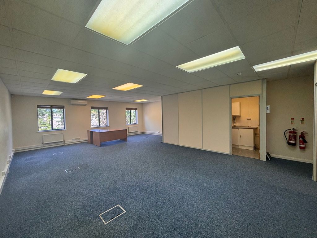 Property photo 3 of 9 Picture No. 19