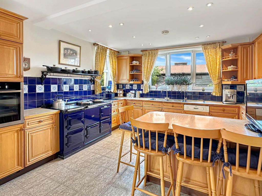 Additional image 33 of 5 bed detached house for saleSt. Marys Square, Newmarket CB8