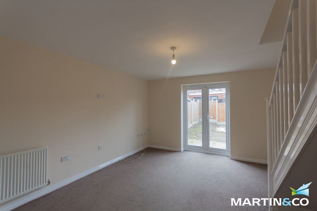 Property photo 2 of 10 3