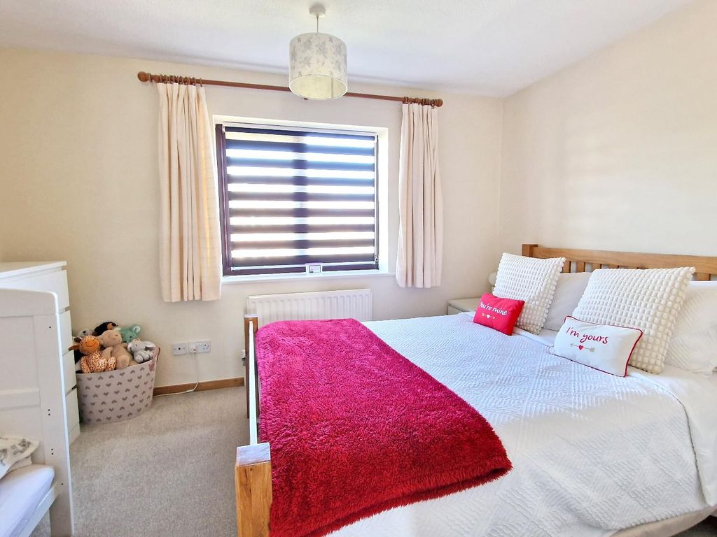 Property photo 3 of 13 Bedroom 1