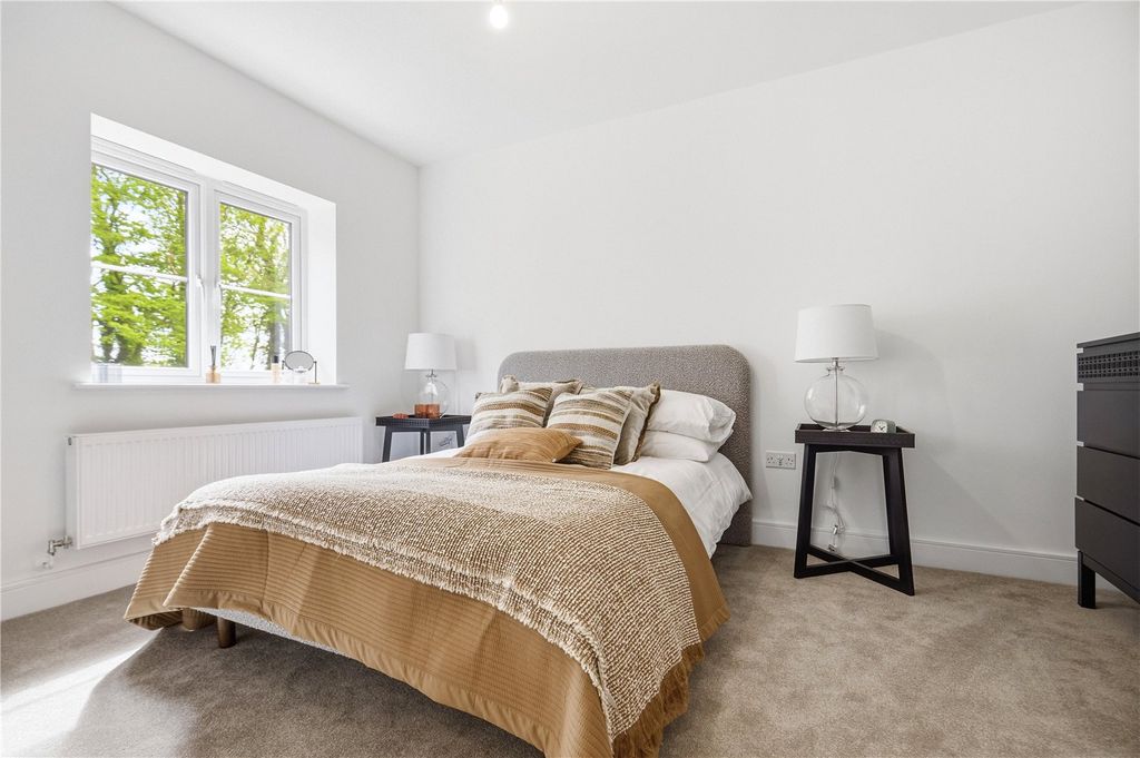 Property photo 3 of 30 Picture No. 24