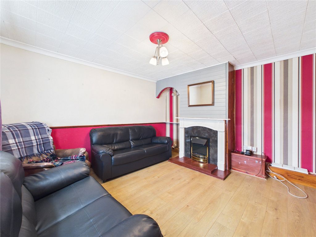 Property photo 2 of 21 Picture No. 09