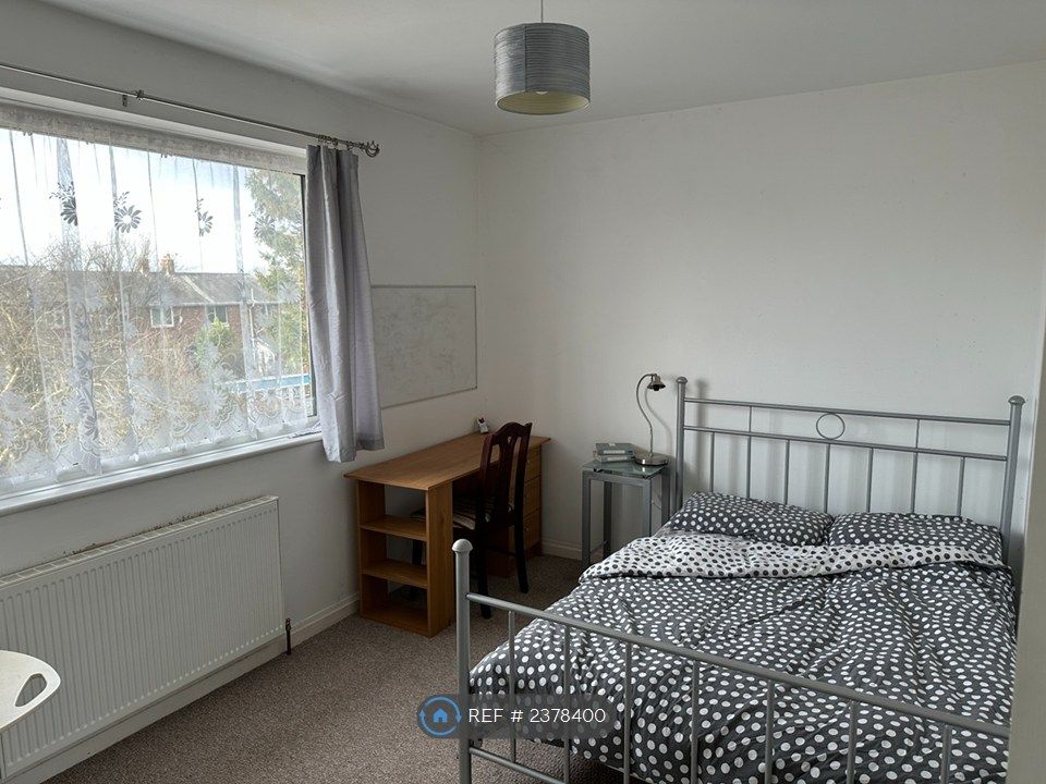 Property photo 1 of 13 Upstairs Double