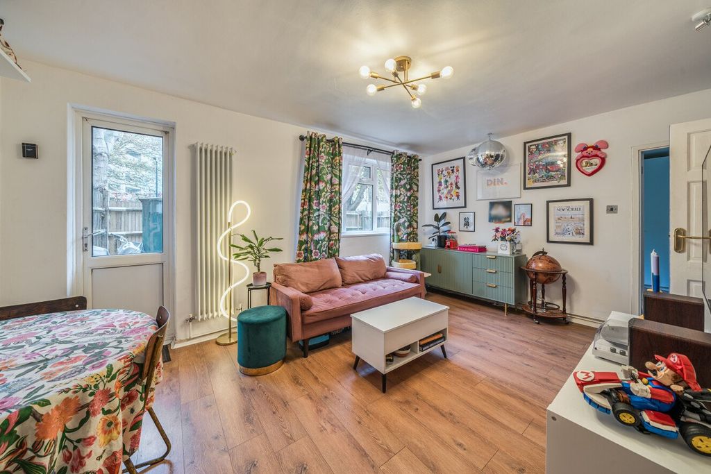 Property photo 1 of 19 Picture No. 30