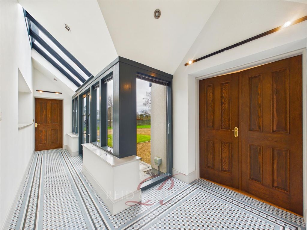 Property photo 2 of 34 Cam05148G0-Pr0147-Still041.Jpg