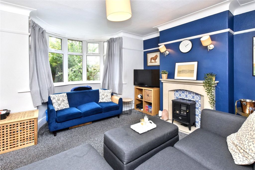 Property photo 2 of 33 Picture No. 22