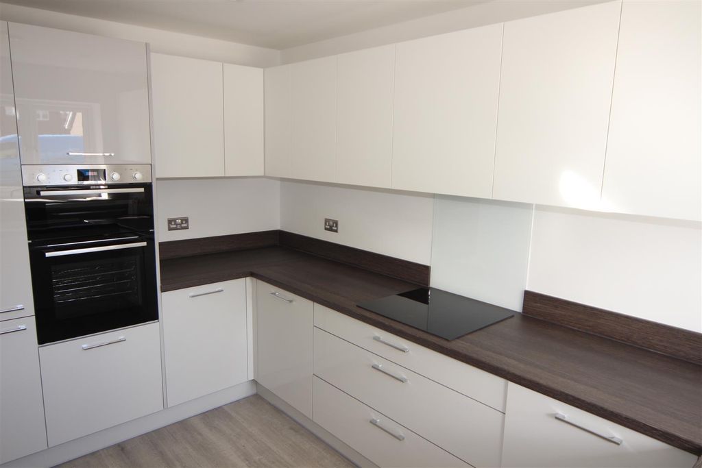 Property photo 2 of 14 17.Jpg