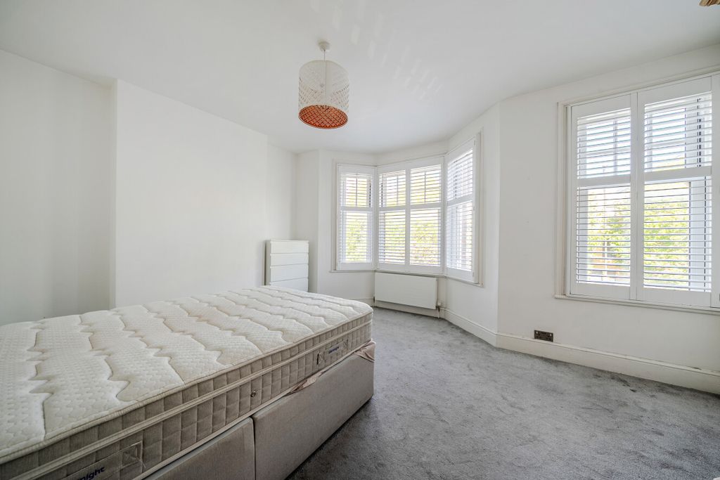 Property photo 3 of 18 1514838-2-6Aad1c3...
