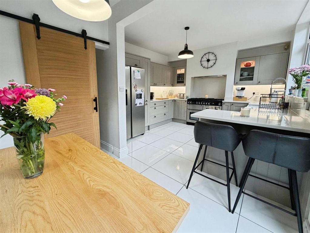Property photo 2 of 26 User_Edited_Photo-25B65693_User-Edited-9214ce78-72