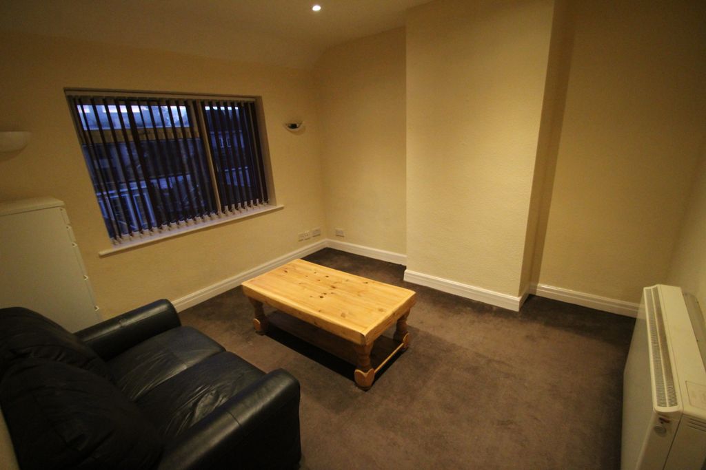 Property photo 3 of 5
