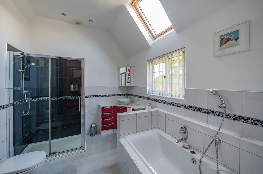 Property photo 3 of 27 1180329 (10).Jpg