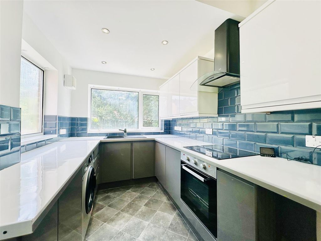 Property photo 1 of 13 Image00008.Jpeg