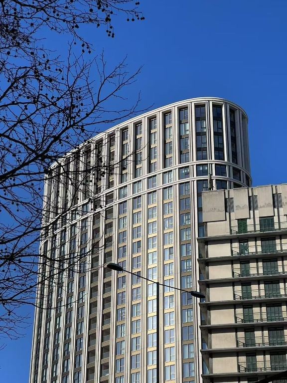 Property photo 1 of 16 Westmark Tower