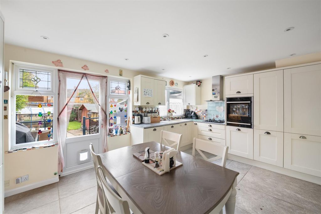 Property photo 2 of 14