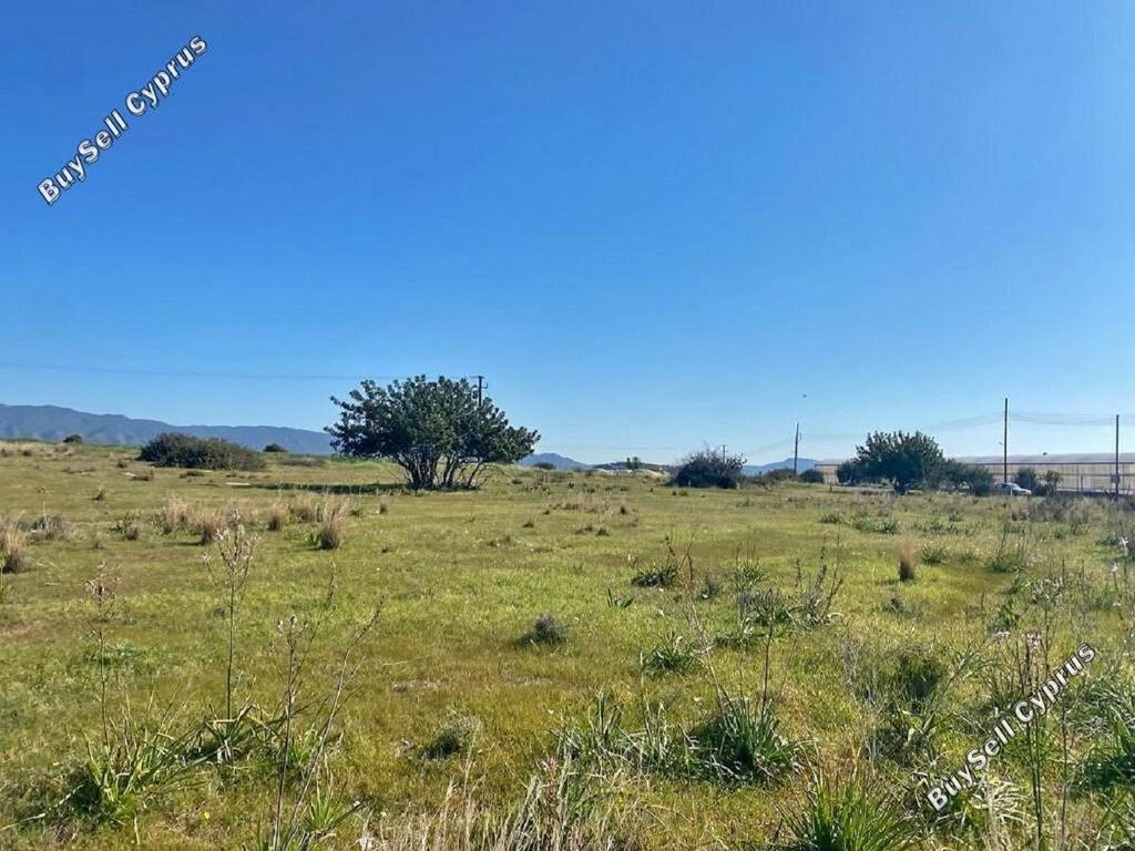Property photo 3 of 4