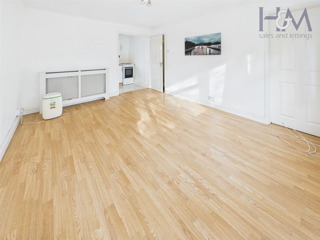 Property photo 1 of 10 Cam02804G0-Pr0394-Still004.Jpg