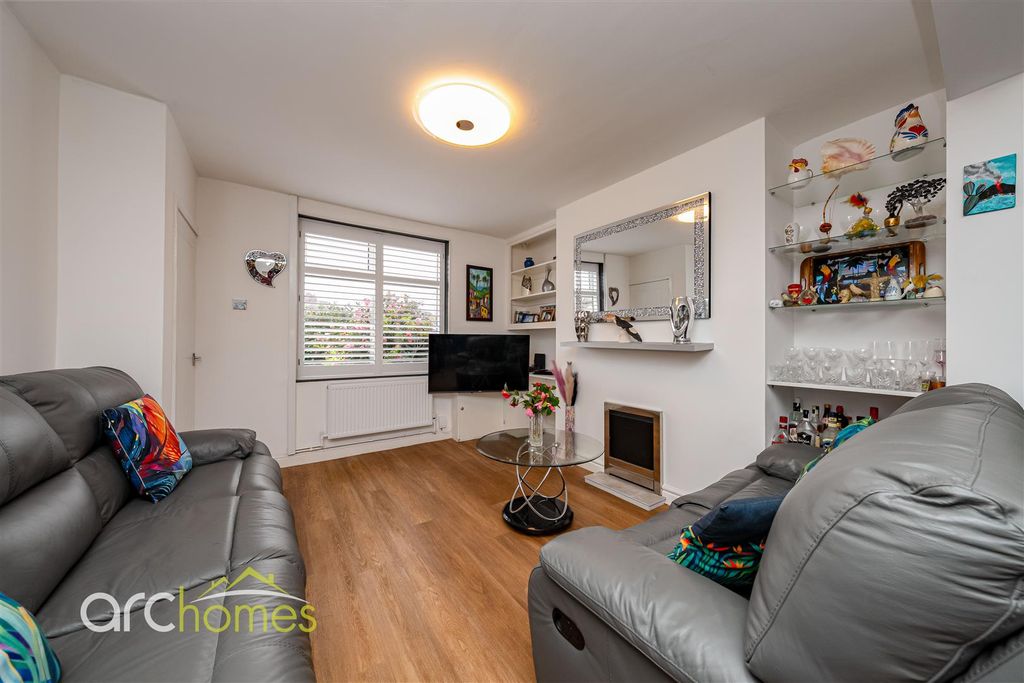 Property photo 2 of 26 Carbank-7.Jpg