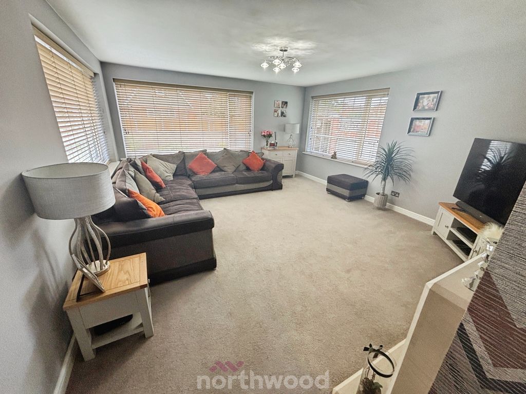 Property photo 3 of 23