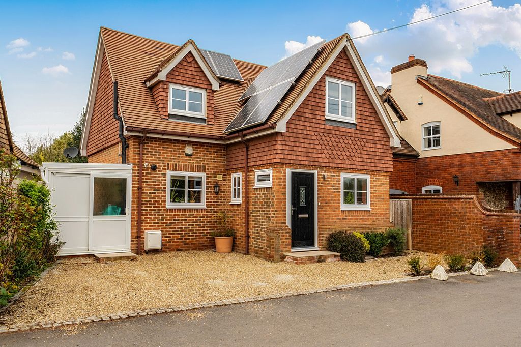 Property photo 1 of 10 Front Exterior