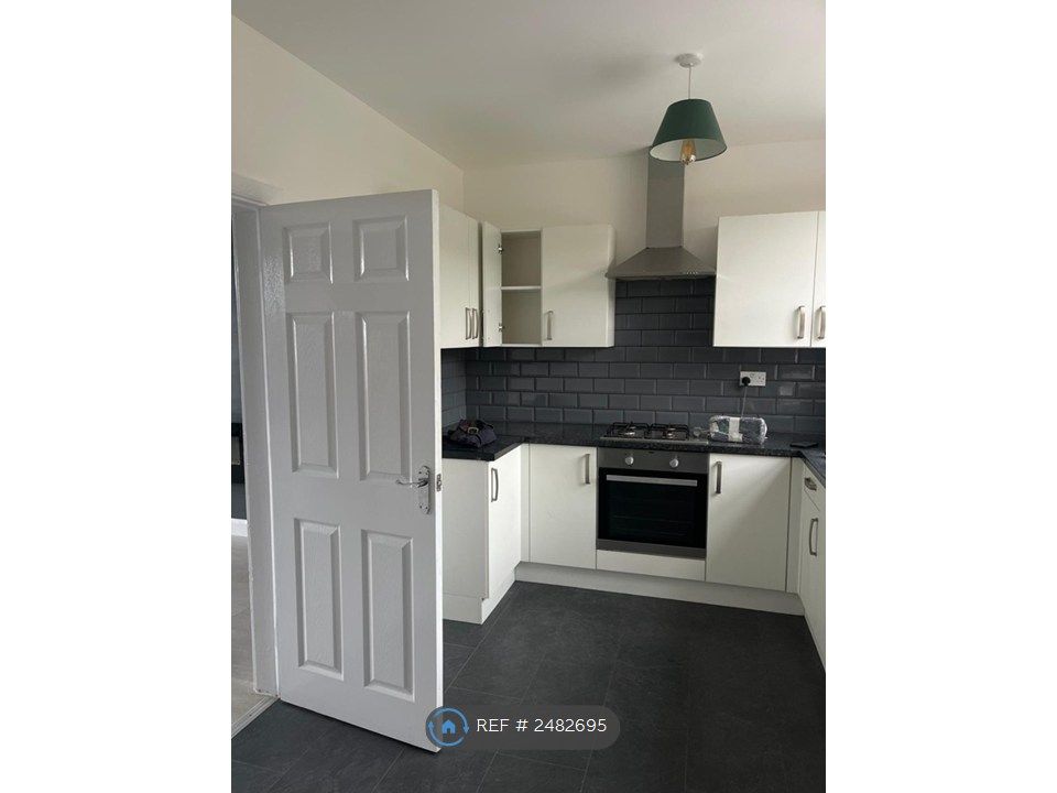 Property photo 1 of 13 Kitchen