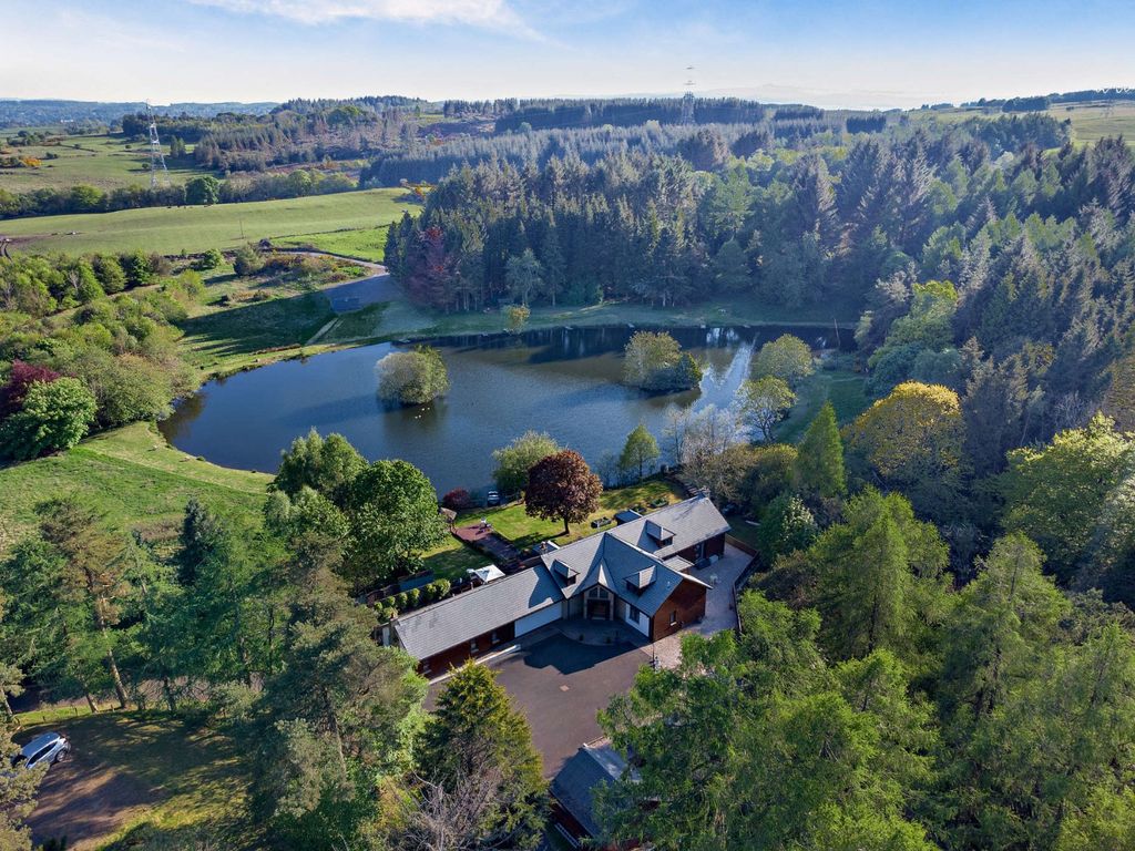 Property photo 1 of 51 Lochside Position