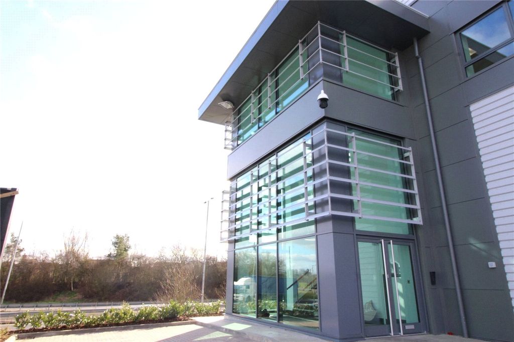 Property photo 2 of 10 Photo 01