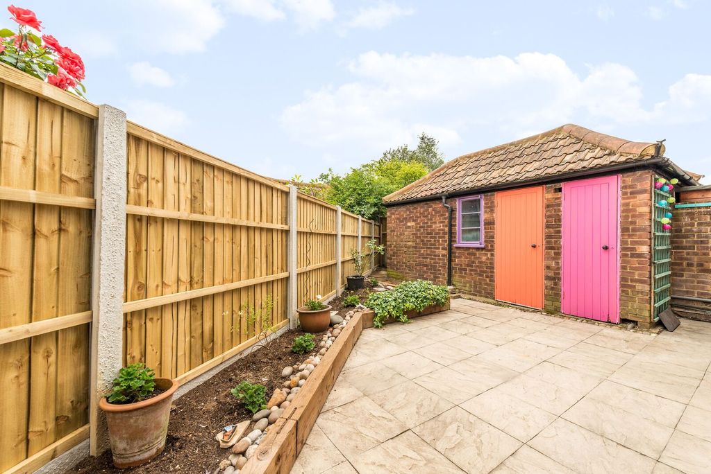Property photo 3 of 14
