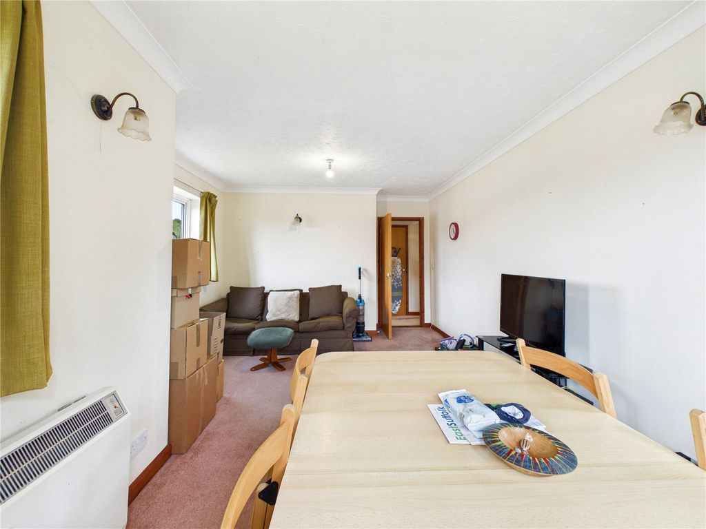 Property photo 3 of 7 Picture No. 02