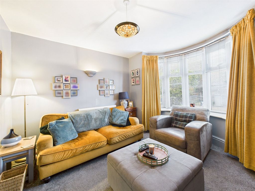 Property photo 2 of 24 Picture No. 21