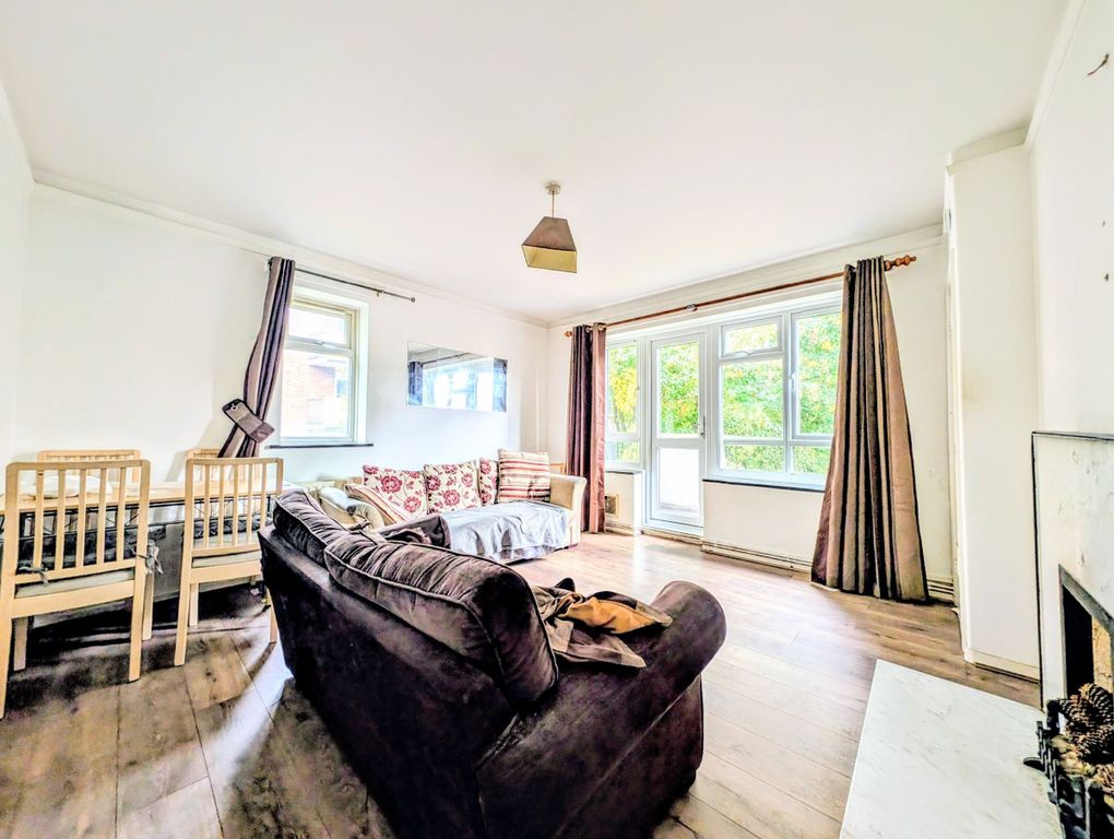 Property photo 1 of 4