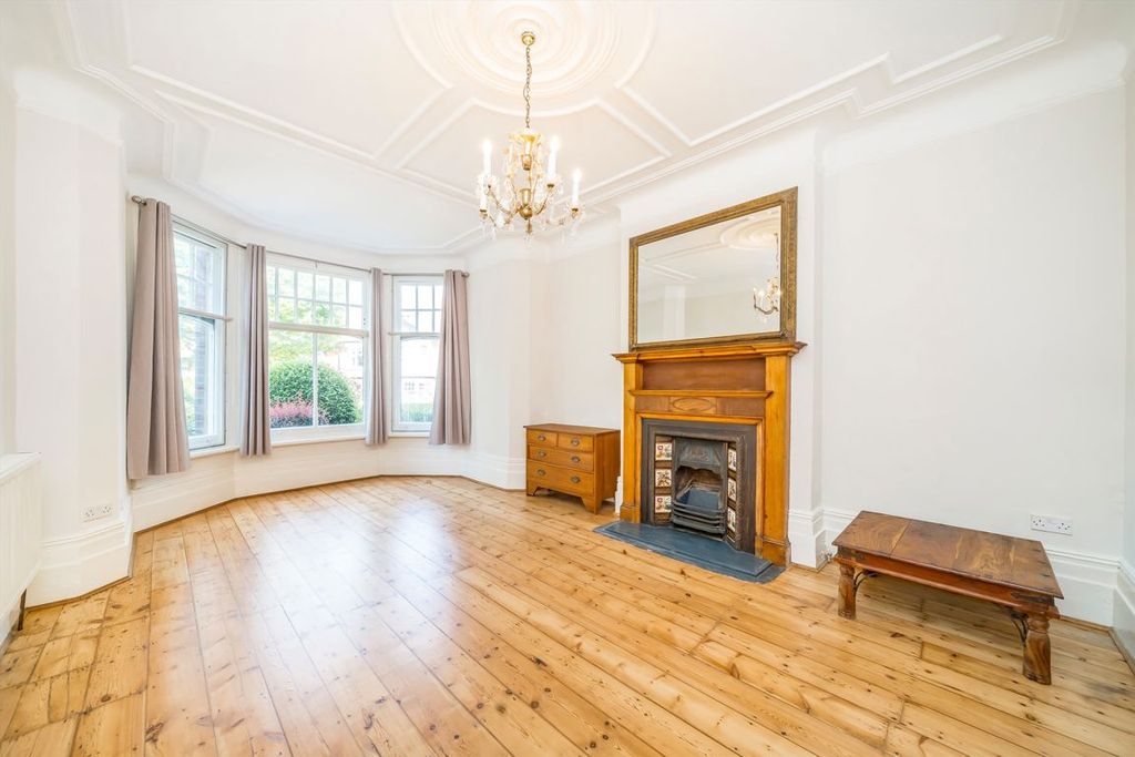 Property photo 3 of 22