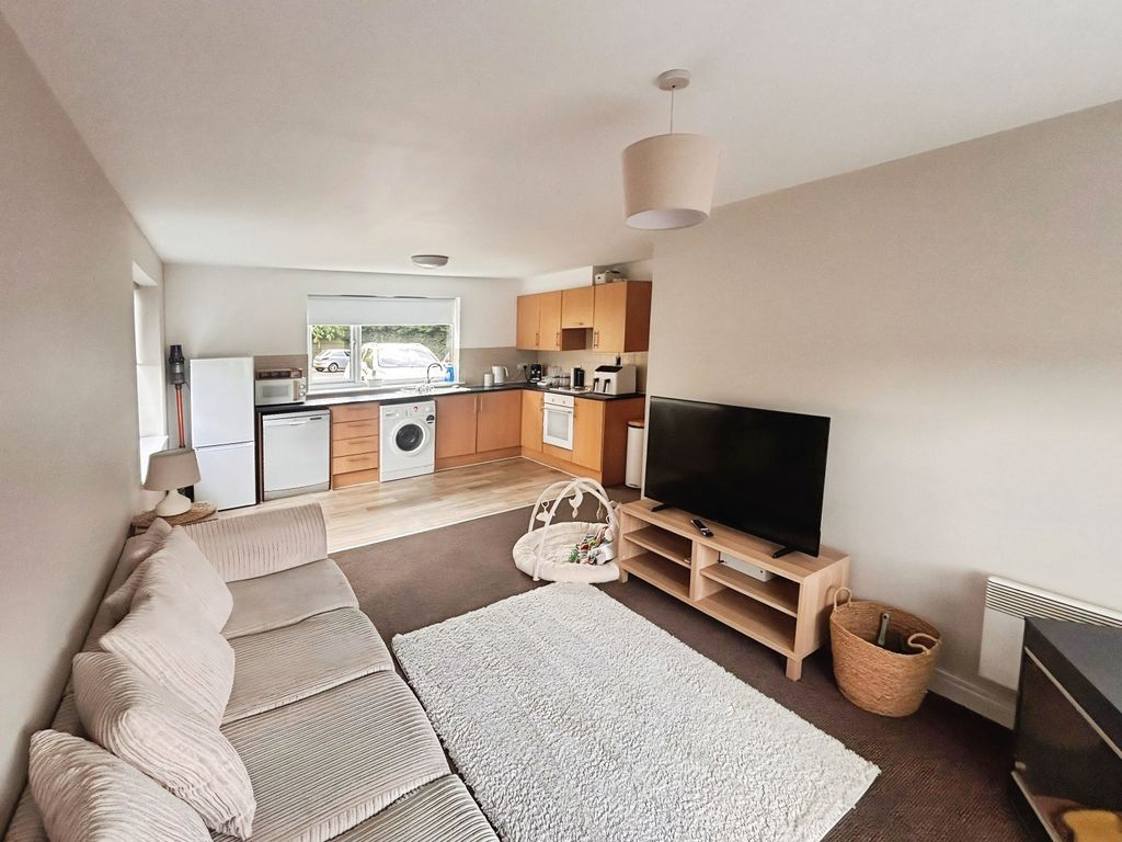 Property photo 2 of 10 52116507-Whatsapp 20Image 202026-05-05 20At 2015.4