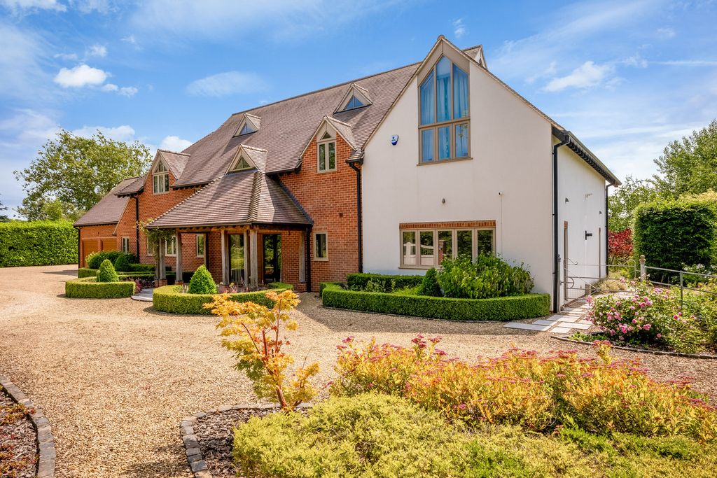 Additional image 4 of 6 bed equestrian for saleFosse Way, Ettington, Stratford-Upon-Avon Warwickshire CV37