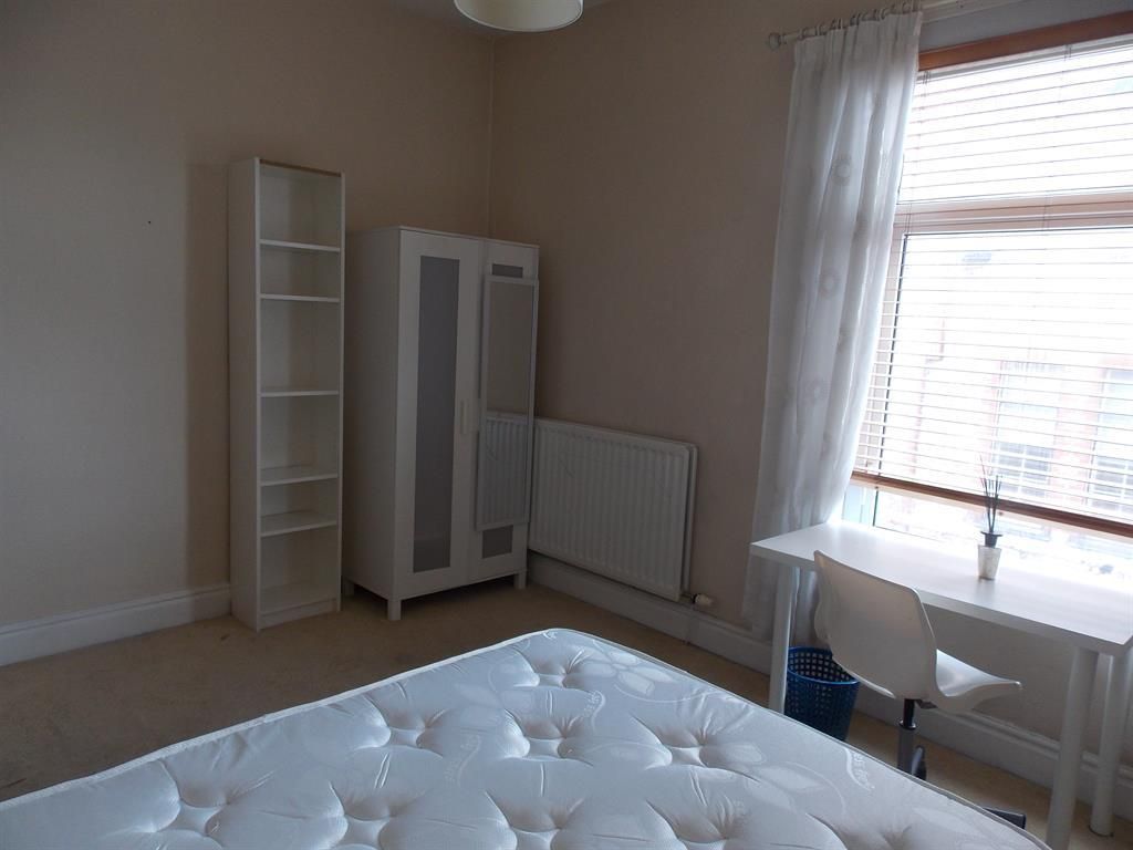 Property photo 3 of 5