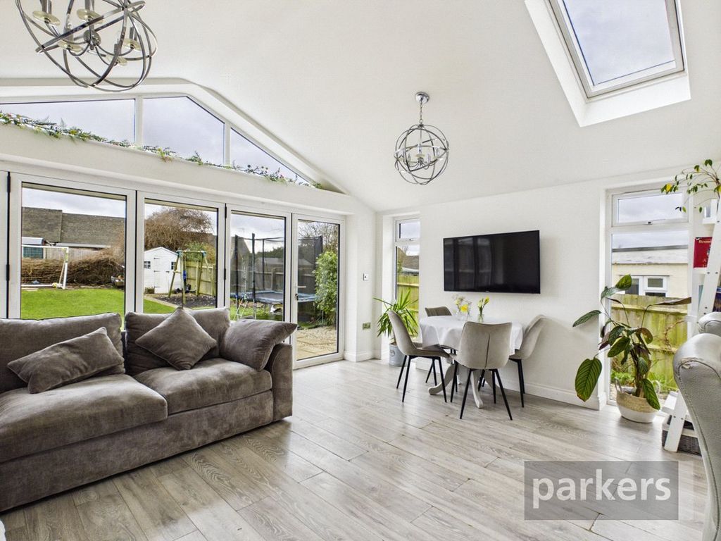 Property photo 2 of 22 Dining Area