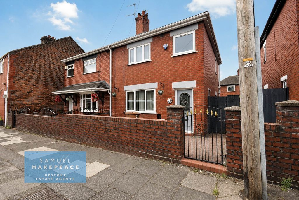 Property photo 1 of 13 Move In Ready Three Bedroom Semi Detached Property