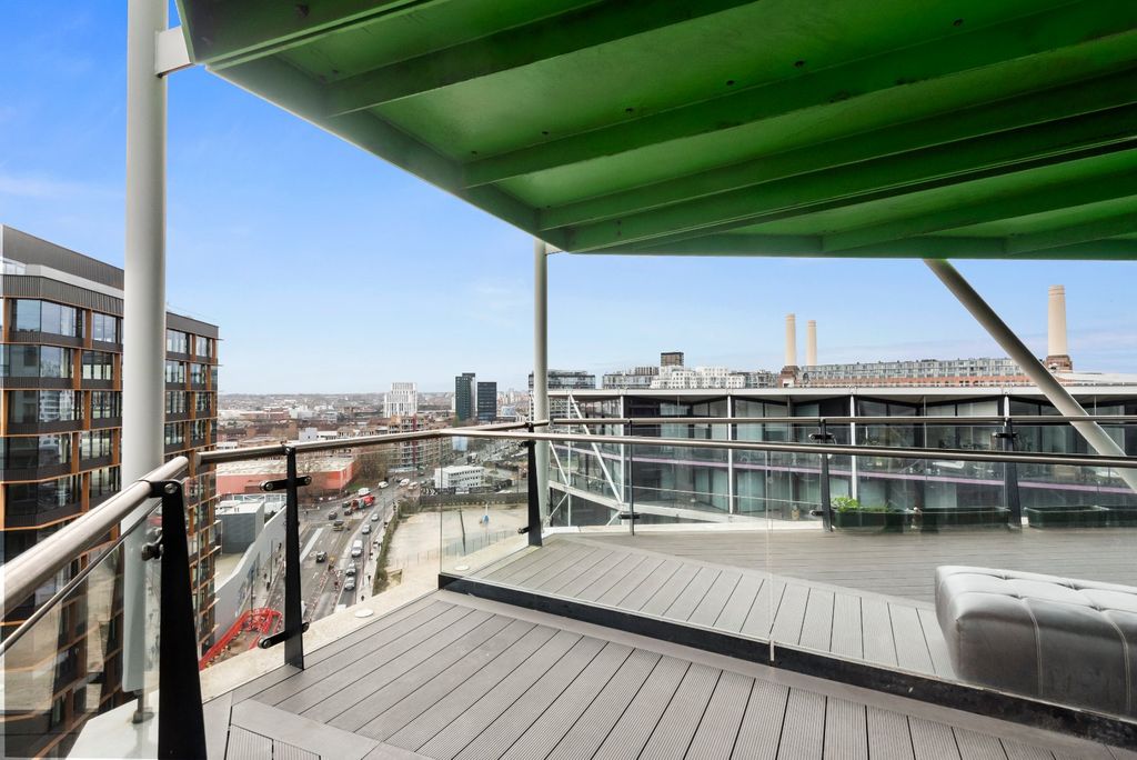 Property photo 3 of 20