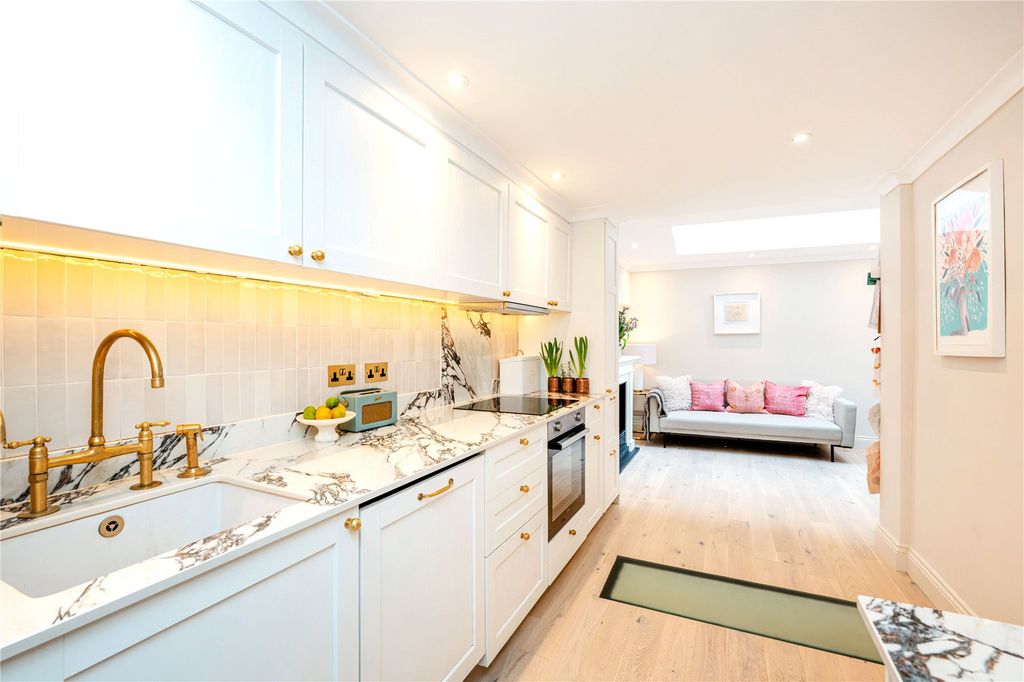 Property photo 2 of 12 Kitchen